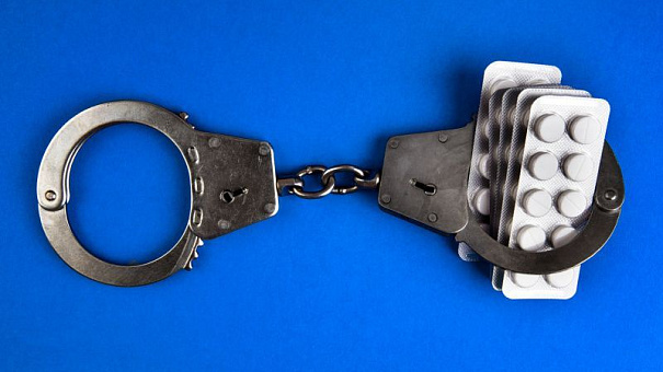 Руководство московской аптечной сети задержано за продажу контрафакта